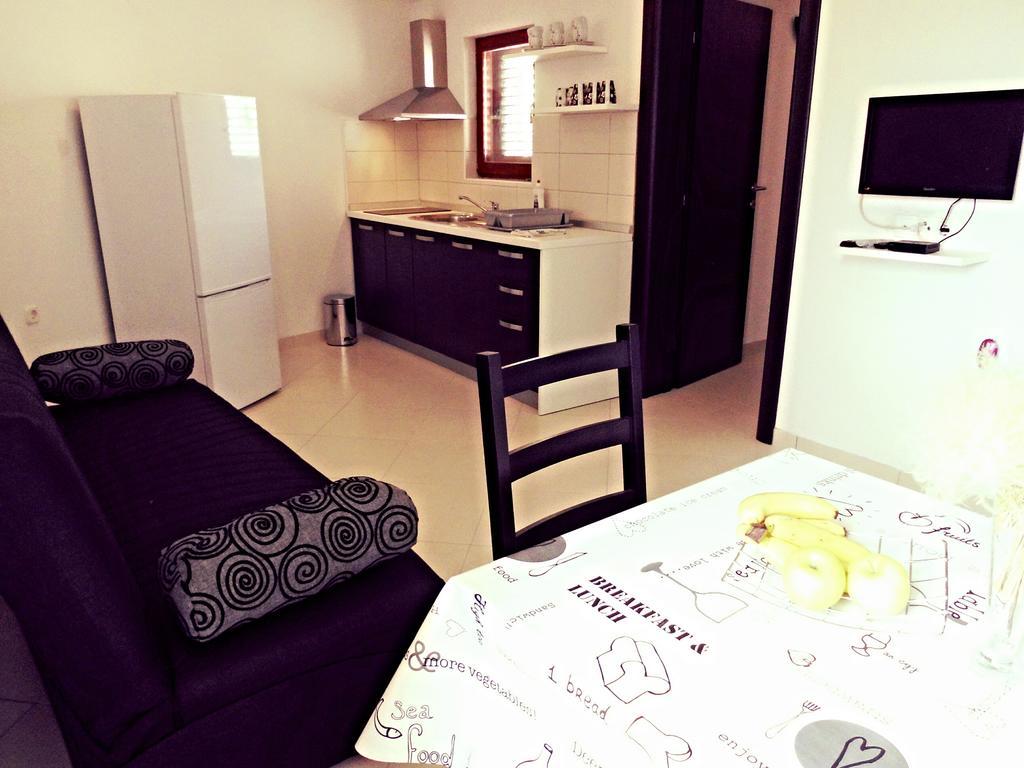 Apartmani Simic Starigrad Paklenica Extérieur photo